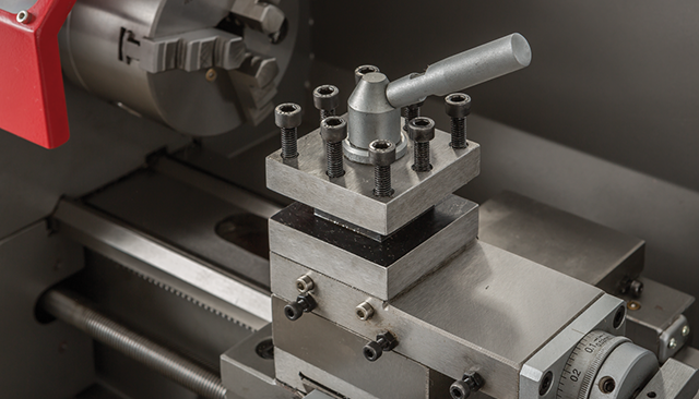 Токарно-винторезный станок.jpg