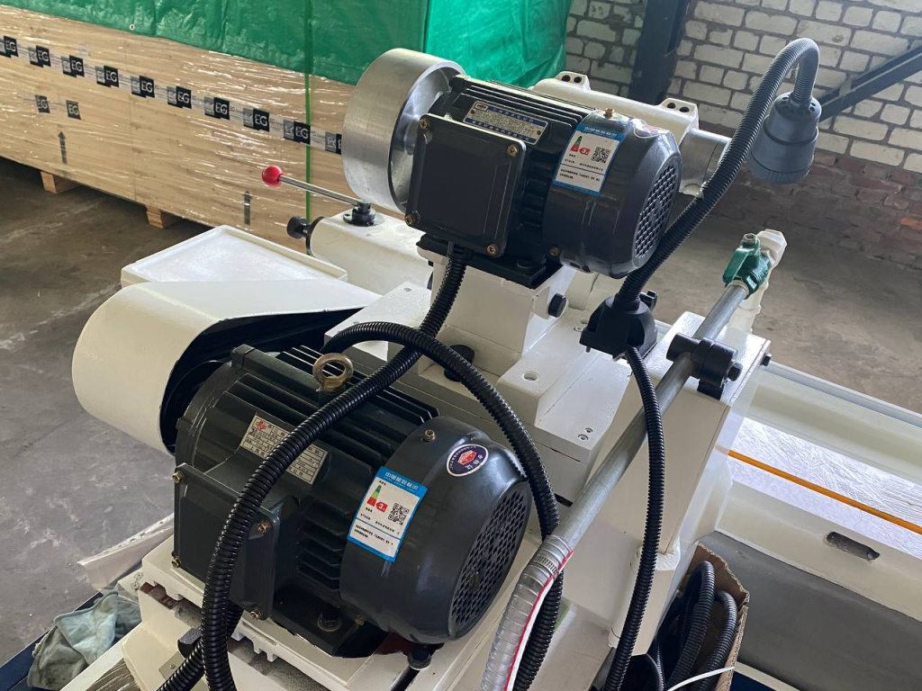 Круглошлифовальный станок M1420x500