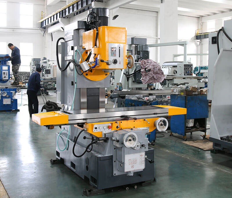 Фрезерный станок с ЧПУ