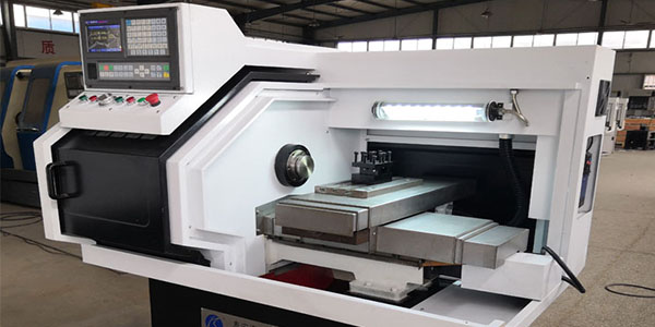 Токарный станок с ЧПУ CK0640А