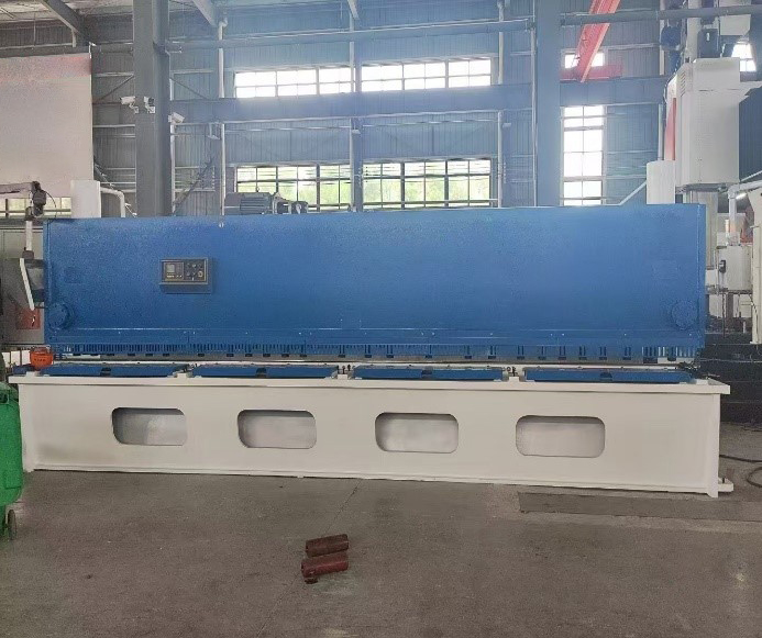 Гильотина для листовой стали 12X3200 E21S