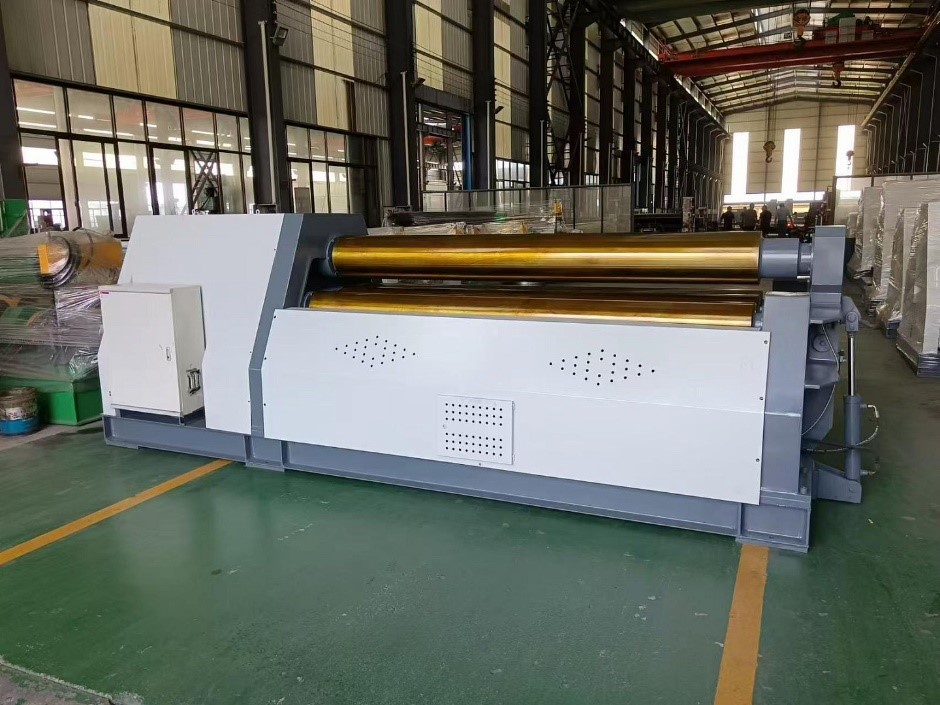 Гидравлический 4-х валковый листогибочный пресс ZW12CNC-12×2500