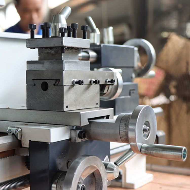 Фрагмент токарного станка