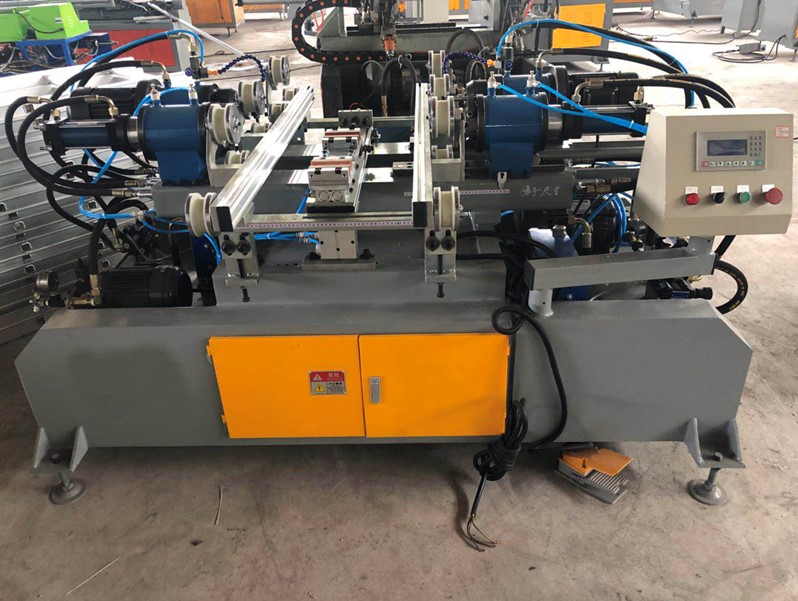 Оборудование для изготовления лестниц DS-2000