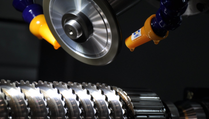 5-осевой обрабатывающий центр для изготовления протяжек NBS3000CNC5