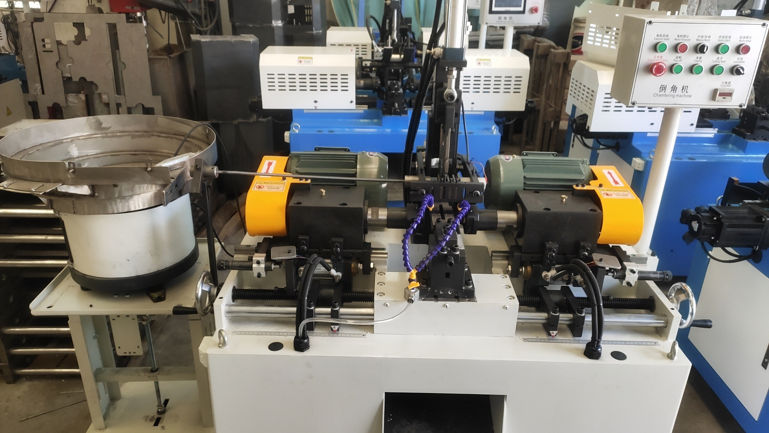 Поставка автоматических фаскоснимателей SLD-30CNC-2T и SLD-50CNC-2TC для предприятия из России